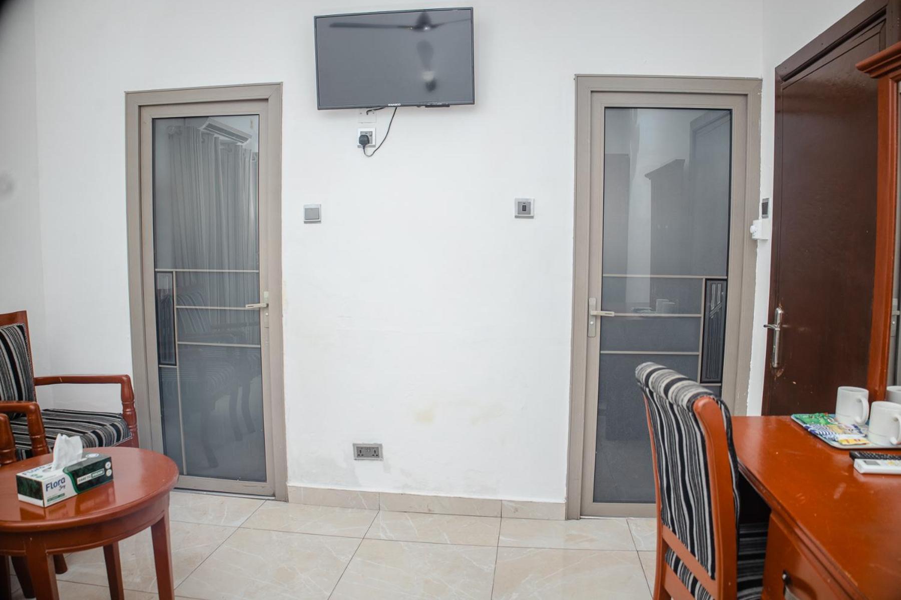 Stadium Hotel Kumasi Exterior photo